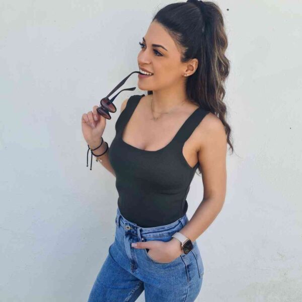 Crop Top Rip Τετράγωνο σε 3 Αποχρώσεις